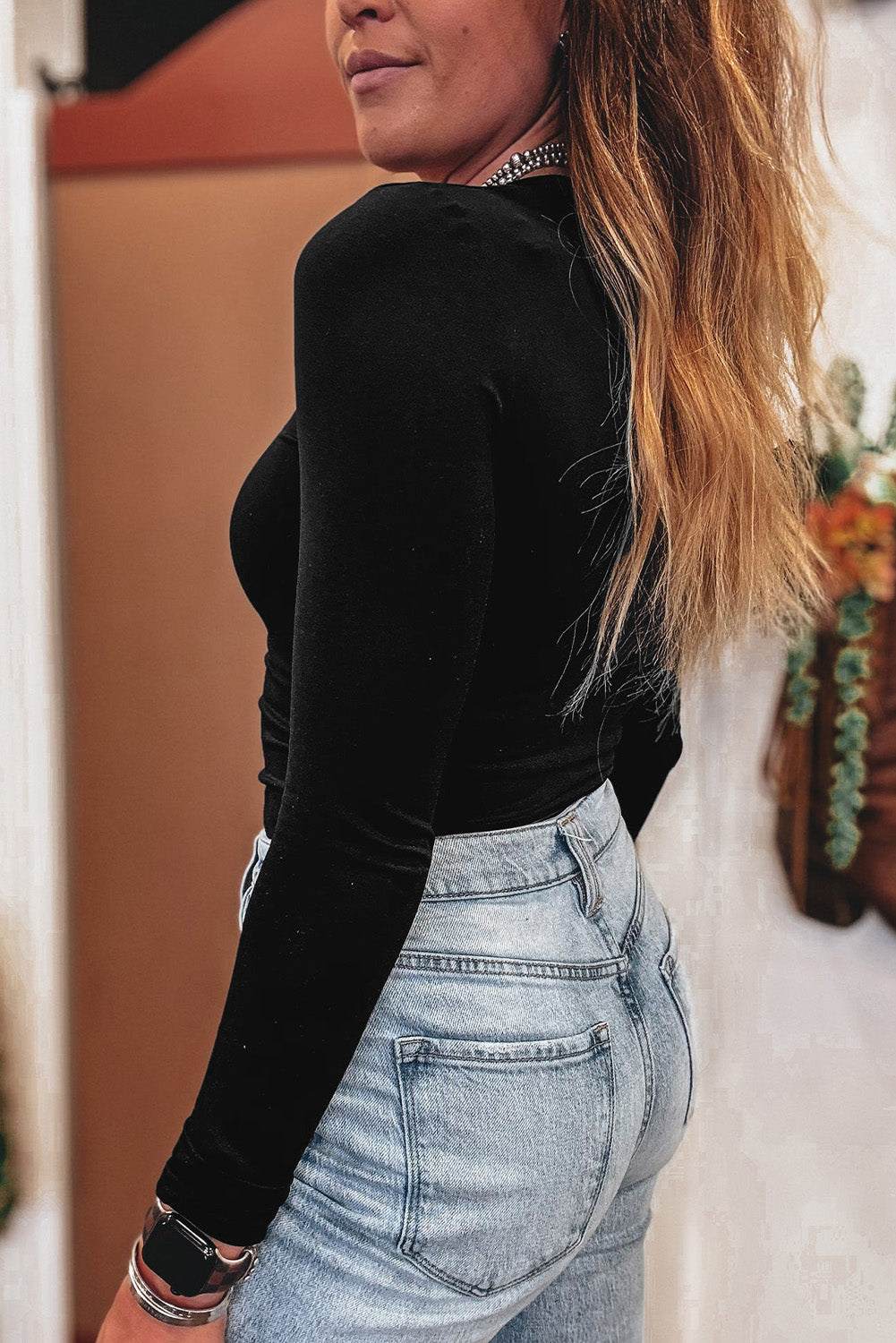 Chestnut Solid Color Long Sleeve Fitted Top